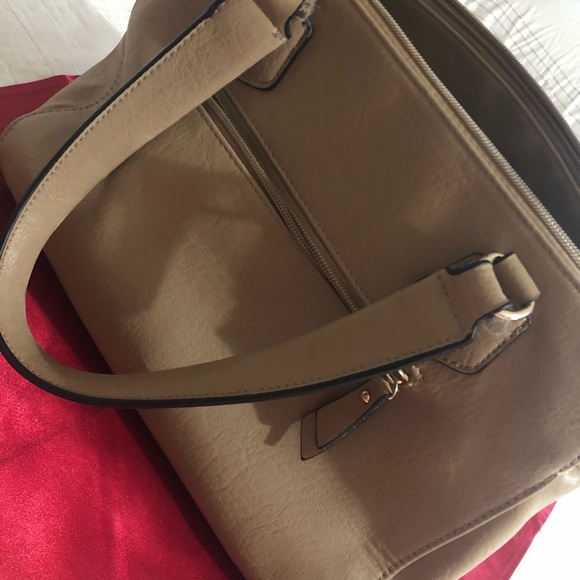 Hush puppies beige shoulder bag - Picture 2 of 3
